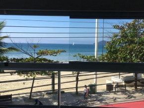 Гостиница Apartamento de frente para o mar em Balneário Camboriú  Балнеариу-Камбориу